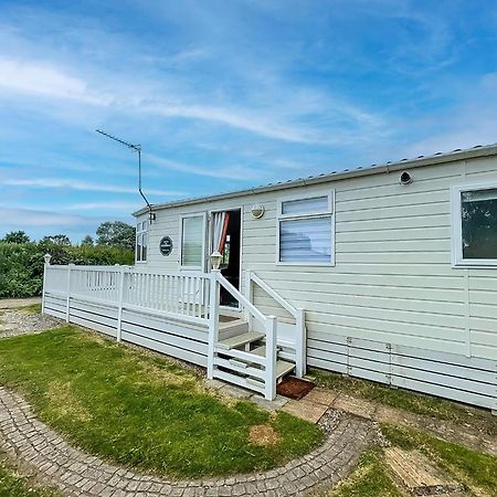 Great Dog Friendly Caravan To Hire With Field Views In Norfolk Ref 10132B Belton with Browston Екстер'єр фото