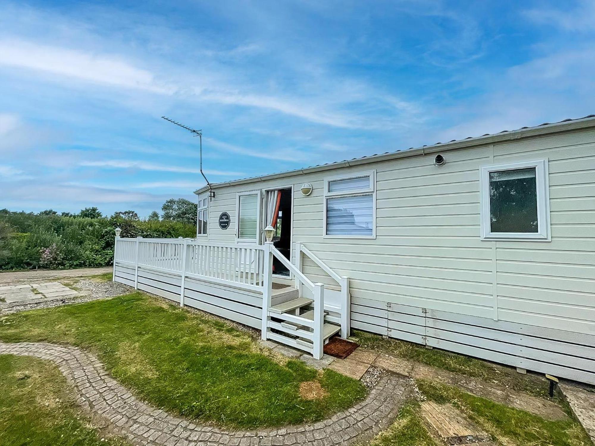 Great Dog Friendly Caravan To Hire With Field Views In Norfolk Ref 10132B Belton with Browston Екстер'єр фото